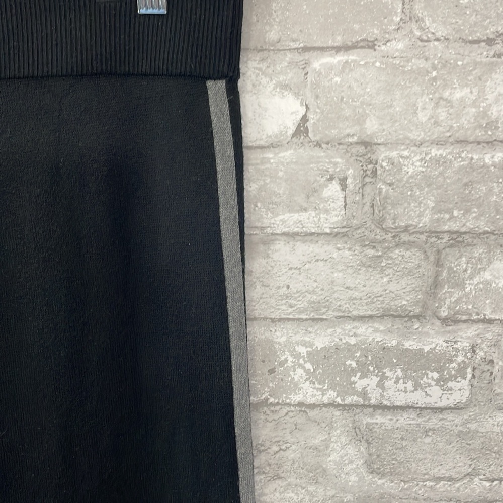Banana Republic Black Sweater Knit Striped joggers - Picture 2 of 6